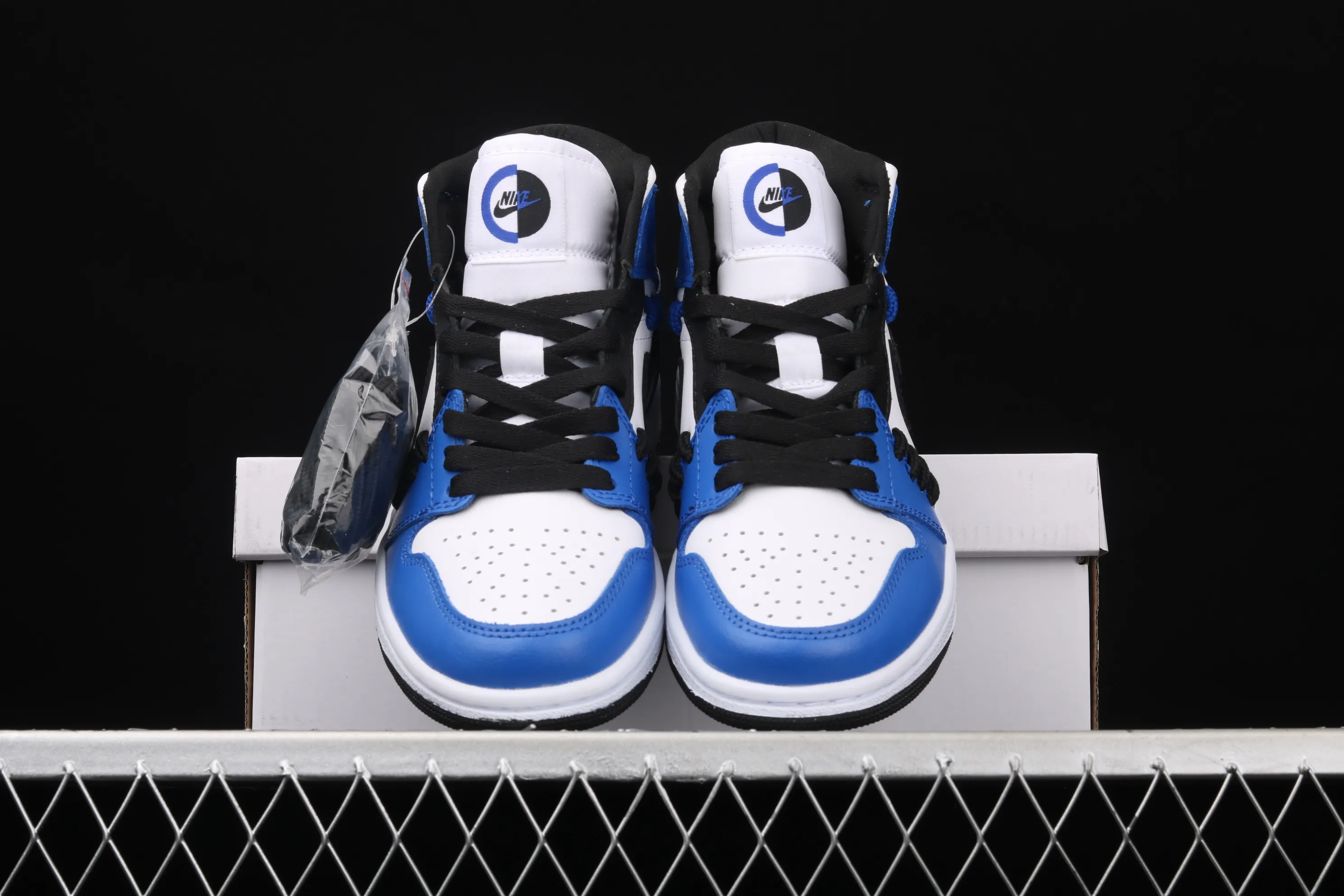 All categories Air Jordan Jordan series basketball shoes Air Jordan 1 Mid Air Jordan 1 Mid SE "Game Royal" AJ1 Joe 1 China White and Blue Deconstruction CV0152-401